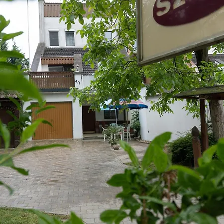 Homestay Rent A Scooter Vendeghaz Zamardi