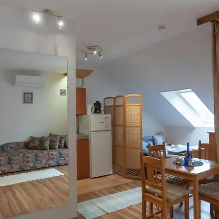 Homestay Rent A Scooter Vendeghaz Zamardi